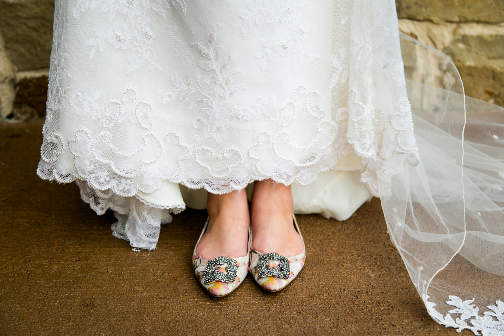 Canyonwood Ridge Wedding, Texas Wedding, Modern Wedding, Manolo Blahnik Hangisi Wedding Shoes